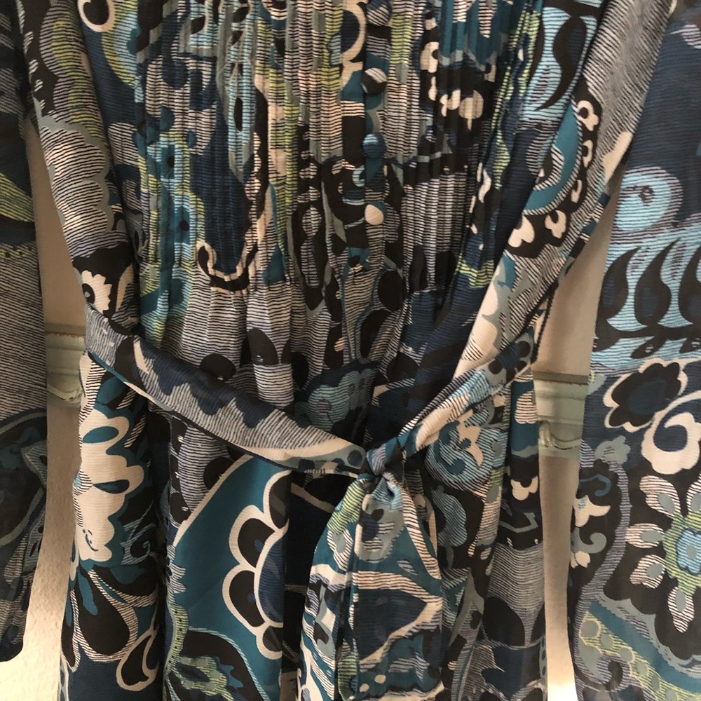 Dress - Picture 6 of 6